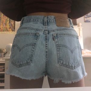Vintage Levi’s 550 Cutoff Jean Shorts